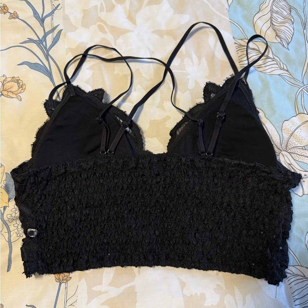 Anemone Black Lace Detail